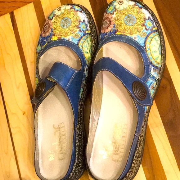 Rieker Shoes - Rieker Flower Slide Moccasin